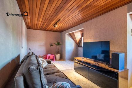 10_photo/94dce33701.39babe0b65da4e33-ATLAS-5dd7d999-7168-42ec-9e5a-e309dfc239a5.jpg de casa à venda com 4 quartos, 385m² em Novo Mundo, Curitiba