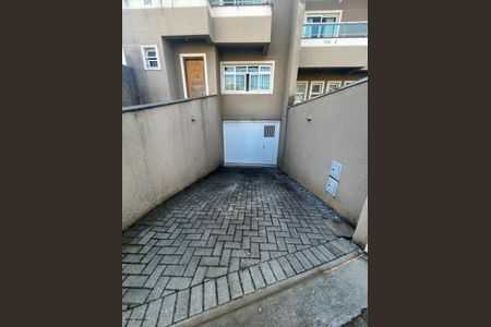 8_photo/94dce337a5.d7ff1048839b4df4-ATLAS-32f06a8d-506d-40ae-8978-c8f1b6fbf889.jpg de casa à venda com 3 quartos, m² em Novo Mundo, Curitiba