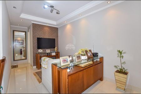 3_photo/94dce337d5.4bcc736245e2e3ab-ATLAS-0181dc6a-efe7-4082-a9bd-0a63fb83f9a5.jpg de apartamento à venda com 3 quartos, 67m² em Novo Mundo, Curitiba