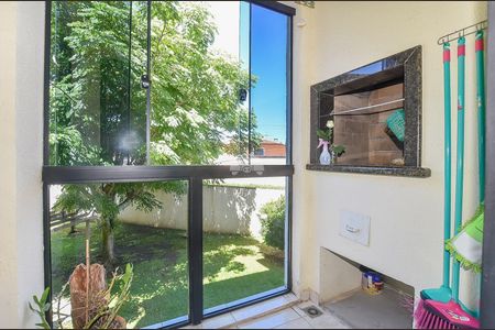 8_photo/94dce337d5.4bcc736245e2e3ab-ATLAS-d5e115bb-1e2d-4136-af74-e1c80ecce977.jpg de apartamento à venda com 3 quartos, 67m² em Novo Mundo, Curitiba