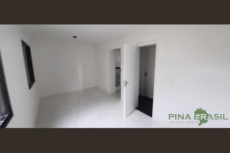 5_photo/94dce337d5.f260f79451b5b285-ATLAS-c42e8c9b-ef91-4eea-94a5-c2e25ba240de.jpg de apartamento à venda com 3 quartos, 66m² em Novo Mundo, Curitiba