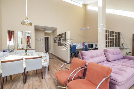 9_photo/94dce3380b.b2517d34c228f0d2-ATLAS-2b7ed078-e9b7-4937-9ffa-2abf5197ccec.jpg de casa à venda com 4 quartos, 267m² em Novo Mundo, Curitiba