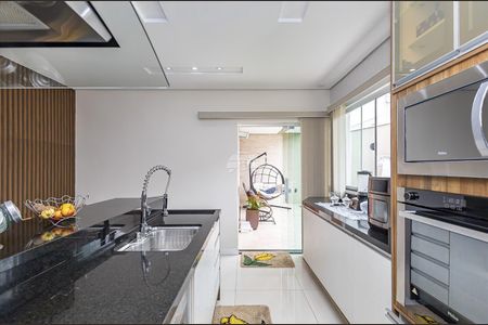 1_photo/94dce33825.e9f7fe0d28d0f4a0-ATLAS-041a23c8-8927-42b2-9353-9a7caaecde1d.jpg de casa à venda com 4 quartos, 228m² em Novo Mundo, Curitiba