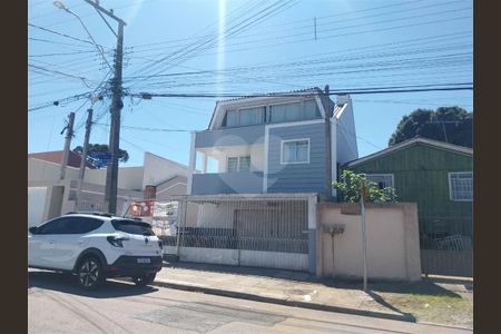 3_photo/94dce338d3.0f81dd1a9a4f6ffb-ATLAS-c0792d24-2b6e-46c4-8875-20d4c4f2e1c3.jpg de casa à venda com 6 quartos, 255m² em Novo Mundo, Curitiba