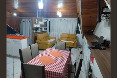 13_photo/94dce338d3.0f81dd1a9a4f6ffb-ATLAS-cf97aa76-04b3-47b9-a6e5-05295ec3b637.jpg de casa à venda com 6 quartos, 255m² em Novo Mundo, Curitiba