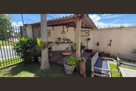 11_photo/94dce339e9.5dc92922f5f40c7d-ATLAS-6de0de95-5fa5-4254-ba15-bdcad5aff2f1.jpg de casa à venda com 3 quartos, 180m² em Novo Mundo, Curitiba