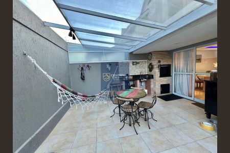 8_photo/94dce33a17.ffc75404b01469ab-ATLAS-286b22a6-2b60-4d3c-addd-53a4cbf5594c.jpg de casa à venda com 4 quartos, 158m² em Novo Mundo, Curitiba