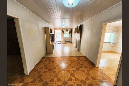 13_photo/94dce33a47.ef8b5548d1c5a743-ATLAS-6c19bb8f-2b6d-447b-bb3e-9aea721bf2d2.jpg de casa à venda com 5 quartos, 116m² em Novo Mundo, Curitiba