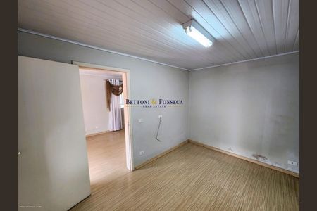 11_photo/94dce33a47.ef8b5548d1c5a743-ATLAS-8ea6e246-750c-4165-ac89-7c3f7ea487d3.jpg de casa à venda com 5 quartos, 116m² em Novo Mundo, Curitiba
