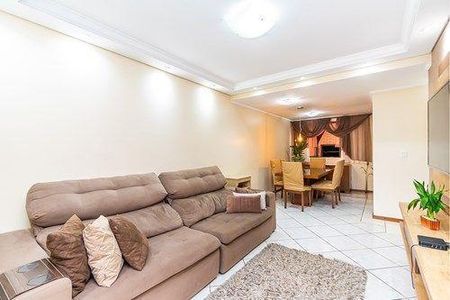 12_photo/94dce33a59.9de6362a168616a9-ATLAS-4d02a6fa-bd6c-4172-8388-d00987b0a5d5.jpg de casa à venda com 3 quartos, 120m² em Novo Mundo, Curitiba