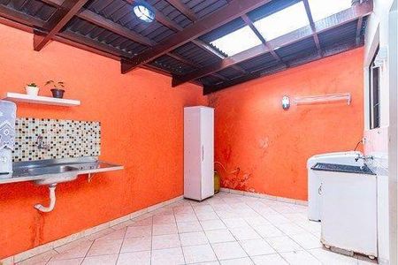 24_photo/94dce33a59.9de6362a168616a9-ATLAS-e6451e39-e9c0-4598-a63a-bec97274591b.jpg de casa à venda com 3 quartos, 120m² em Novo Mundo, Curitiba