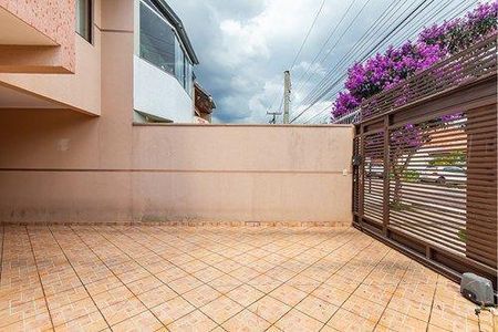 44_photo/94dce33a59.9de6362a168616a9-ATLAS-e6c997d8-c75d-4c6e-b89b-ac7262e0e086.jpg de casa à venda com 3 quartos, 120m² em Novo Mundo, Curitiba