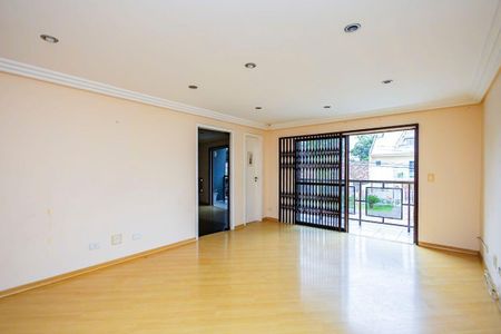 13_photo/94dce33a63.183cecbb511cf629-ATLAS-71cda50b-1d19-4d88-abdf-9bd835505dfc.jpg de casa à venda com 7 quartos, 349m² em Novo Mundo, Curitiba