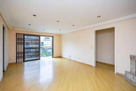 12_photo/94dce33a63.183cecbb511cf629-ATLAS-77b463d2-6dc6-4eb4-af0b-0a69307a3cb3.jpg de casa à venda com 7 quartos, 349m² em Novo Mundo, Curitiba