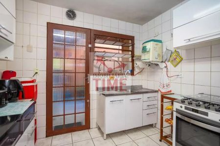 12_photo/94dce33ae5.7c432262441fa205-ATLAS-f8cd62c8-545f-4b20-a31e-a3e87a0d02be.jpg de casa à venda com 3 quartos, 124m² em Novo Mundo, Curitiba