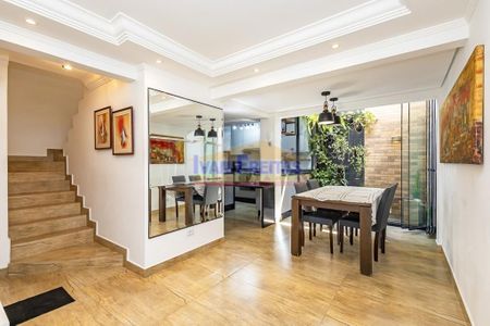 6_photo/94dce33aef.652aaff6726cae30-ATLAS-208ac357-94db-4741-9f6f-d914f3417be9.jpg de casa à venda com 3 quartos, 145m² em Novo Mundo, Curitiba