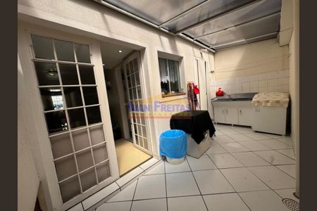 11_photo/94dce33aef.b890cfa64dcc6572-ATLAS-1e5ccbc1-56d9-4185-b1ff-e9dd81fb0264.jpg de casa à venda com 3 quartos, 178m² em Novo Mundo, Curitiba