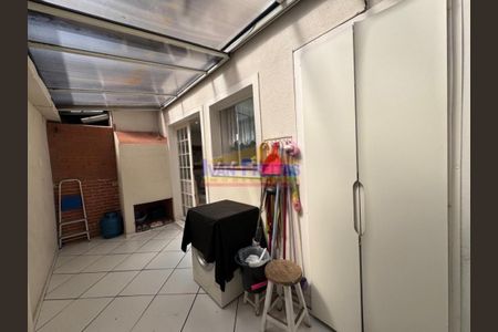 12_photo/94dce33aef.b890cfa64dcc6572-ATLAS-d9f766c8-4f41-4568-a488-2e47ee1ebcd3.jpg de casa à venda com 3 quartos, 178m² em Novo Mundo, Curitiba