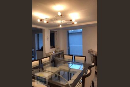 5_photo/94dce33b1f.5b1ffa6849bccbd1-ATLAS-d4489832-151f-4d33-bbd3-36afe41e2de9.jpg de casa à venda com 3 quartos, 125m² em Novo Mundo, Curitiba