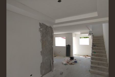 8_photo/94dce33bff.fc3124ead6c5d417-ATLAS-cf8ffb6f-7a76-4f01-bfc7-eeed030a2780.jpg de casa à venda com 3 quartos, 160m² em Novo Mundo, Curitiba