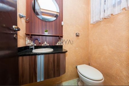 3_photo/94dce33fd9.aaa1984783e3a523-ATLAS-e4449149-edef-4dff-b76d-d79c59a2082e.jpg de casa à venda com 4 quartos, 240m² em Portão, Curitiba