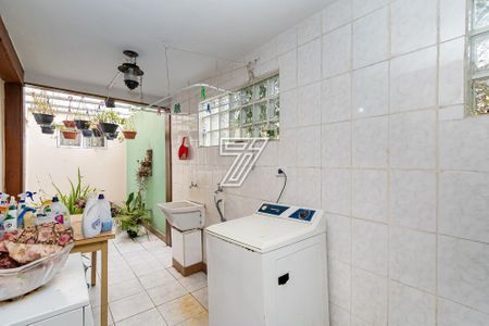 1_photo/94dce34021.481bc2eec9427697-ATLAS-a5e0eaad-a9ad-4e91-85c4-a0e50002e18c.jpg de casa à venda com 5 quartos, 305m² em Portão, Curitiba