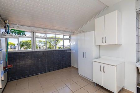 11_photo/94dce3402b.f14d7a494a64fc38-ATLAS-fe1d1965-c6da-4eb0-b690-be559ddcd3c8.jpg de apartamento à venda com 5 quartos, 186m² em Portão, Curitiba