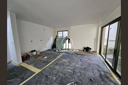 7_photo/94dce342ff.ceec14e8e38ee76a-ATLAS-0d4b4dc4-4254-4569-a1fb-0876793ca957.jpg de casa à venda com 4 quartos, 182m² em Portão, Curitiba