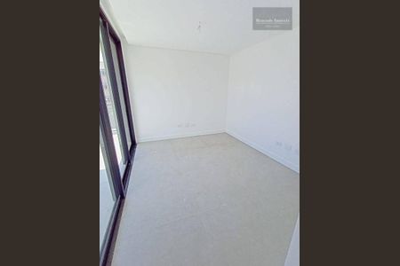 14_photo/94dce342ff.f0bd5aa08d16e55d-ATLAS-bd00f488-cbba-459c-b75b-8fe69f78da73.jpg de casa à venda com 3 quartos, 182m² em Portão, Curitiba