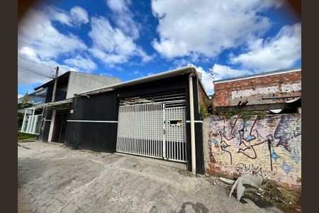 11_photo/94dce34405.93b8fa184532727f-ATLAS-e237e274-020f-46ff-bc1f-448b25eb6c6c.jpg de casa à venda com 3 quartos, 200m² em Novo Mundo, Curitiba