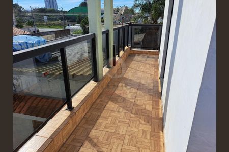 30_photo/94dce3441b.97484f792a469e2d-ATLAS-50da9d9d-36a3-4397-bfcc-8aa9a42715e2.jpg de casa à venda com 3 quartos, 175m² em Novo Mundo, Curitiba