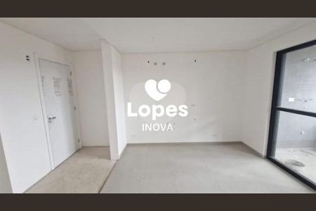 8_photo/94dce34435.e5c1dbf3952ec410-ATLAS-33c60cc0-eca0-49eb-b49c-2ee2e33c8750.jpg de apartamento à venda com 3 quartos, 70m² em Novo Mundo, Curitiba