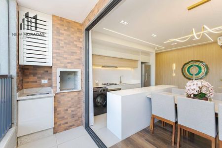 8_photo/94dce3447d.f3896dc4331414af-ATLAS-e6af412f-c506-4ade-8b5e-679e55840a32.jpg de apartamento à venda com 2 quartos, 50m² em Novo Mundo, Curitiba