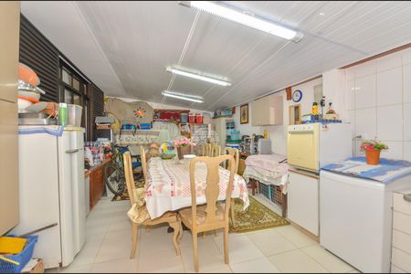 10_photo/94dce344b1.8112f57c7da29d24-ATLAS-55a90f2d-30b9-4b09-9f51-904d58ffe87a.jpg de casa à venda com 4 quartos, 190m² em Novo Mundo, Curitiba