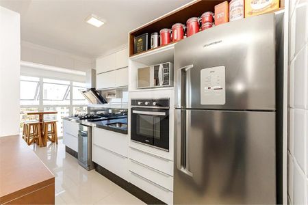 18_photo/94dce34513.fbcd7a2e7ac63d93-ATLAS-43eb43d2-d188-4b91-98b8-5652d50a75b5.jpg de apartamento à venda com 3 quartos, 94m² em Novo Mundo, Curitiba