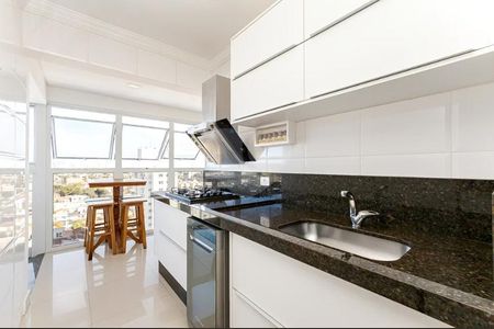 5_photo/94dce3454d.9b0e853e47463488-ATLAS-44e2cba4-bd0a-40bd-a896-a6628fa478a6.jpg de apartamento à venda com 3 quartos, 94m² em Novo Mundo, Curitiba