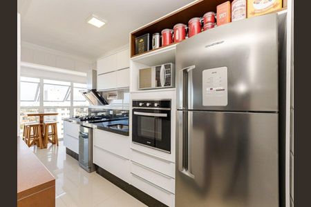 12_photo/94dce3454d.cc80a849dbb3670d-ATLAS-d81eaade-71e8-439c-9351-a7dc0205812f.jpg de apartamento à venda com 3 quartos, 94m² em Novo Mundo, Curitiba