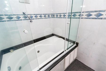 6_photo/94dce345f1.958ab4e2955fd321-ATLAS-08409d20-1582-48bb-9afb-ae8d4079de75.jpg de casa à venda com 4 quartos, 175m² em Novo Mundo, Curitiba