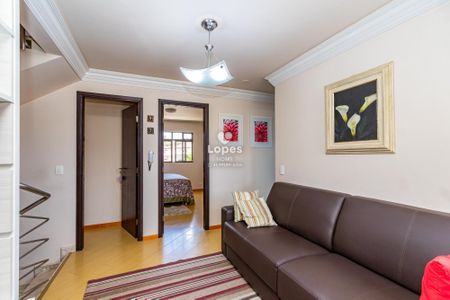 6_photo/94dce345f1.958ab4e2955fd321-ATLAS-17c7b264-ae52-4db4-bf8a-45ca240f344d.jpg de casa à venda com 4 quartos, 175m² em Novo Mundo, Curitiba