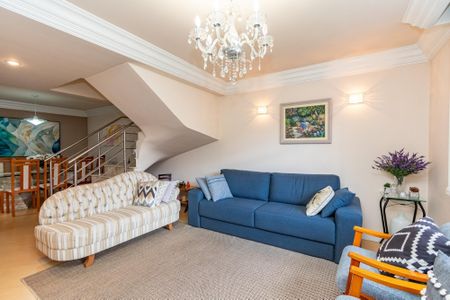 12_photo/94dce345f1.958ab4e2955fd321-ATLAS-4137899e-543e-4131-af19-dec034f80cfe.jpg de casa à venda com 4 quartos, 175m² em Novo Mundo, Curitiba