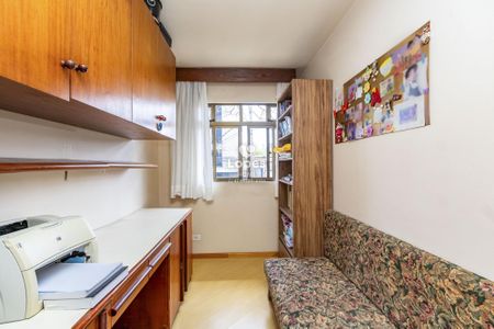 31_photo/94dce345f1.958ab4e2955fd321-ATLAS-558e8e40-fa16-490a-9b68-8ddba65bc34c.jpg de casa à venda com 4 quartos, 175m² em Novo Mundo, Curitiba