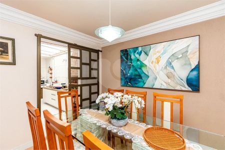 9_photo/94dce345f1.958ab4e2955fd321-ATLAS-a511cb66-c2d6-4961-8ddf-10da6632b4ac.jpg de casa à venda com 4 quartos, 175m² em Novo Mundo, Curitiba