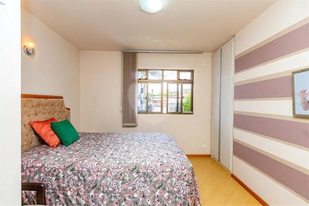 5_photo/94dce345f1.958ab4e2955fd321-ATLAS-a6c9de6e-7315-4bc5-b19c-ff12acfea4e5.jpg de casa à venda com 4 quartos, 175m² em Novo Mundo, Curitiba