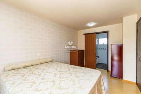 43_photo/94dce345f1.958ab4e2955fd321-ATLAS-e5719de3-6100-47d6-b201-d61af81cbd71.jpg de casa à venda com 4 quartos, 175m² em Novo Mundo, Curitiba