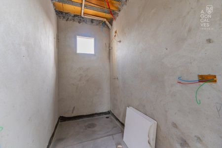 5_photo/94dce346a7.889669aabfecda9d-ATLAS-669b381b-be3e-4f3b-aa2d-a3ec04e90c46.jpg de casa à venda com 3 quartos, 128m² em Novo Mundo, Curitiba