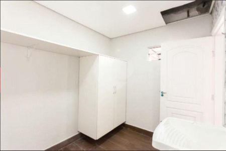 44_photo/94dce346c3.ceff8192393c33de-ATLAS-25616bd2-dcee-49e6-808c-a3a4b9002cc0.jpg de casa à venda com 3 quartos, 220m² em Novo Mundo, Curitiba