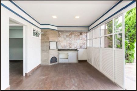 40_photo/94dce346c3.ceff8192393c33de-ATLAS-64d13b9b-a7dd-44c4-97c3-fb9e7a2b66db.jpg de casa à venda com 3 quartos, 220m² em Novo Mundo, Curitiba