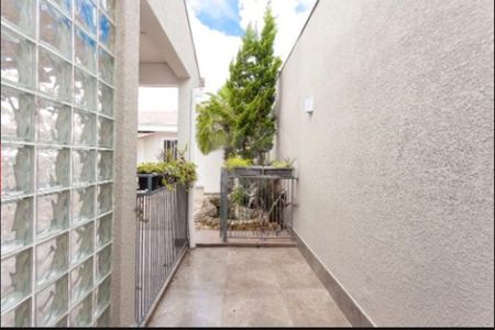 39_photo/94dce346c3.ceff8192393c33de-ATLAS-9ca2774d-9016-43b0-b6c2-275d4a9b7e1c.jpg de casa à venda com 3 quartos, 220m² em Novo Mundo, Curitiba