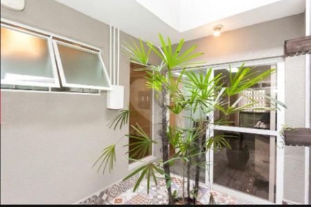 19_photo/94dce346c3.ceff8192393c33de-ATLAS-d72137c1-d5cf-491f-b7a0-fff36d4612f9.jpg de casa à venda com 3 quartos, 220m² em Novo Mundo, Curitiba