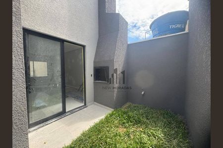 1_photo/94dce346f3.fe96b63aec789ef1-ATLAS-0752f45e-bb6a-458e-8425-8bebf909bafb.jpg de casa à venda com 3 quartos, 108m² em Novo Mundo, Curitiba